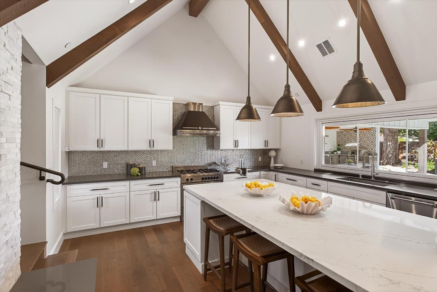 Detail Gallery Image 11 of 62 For 2241 Dry Creek Rd, San Jose,  CA 95124 - 5 Beds | 5/1 Baths