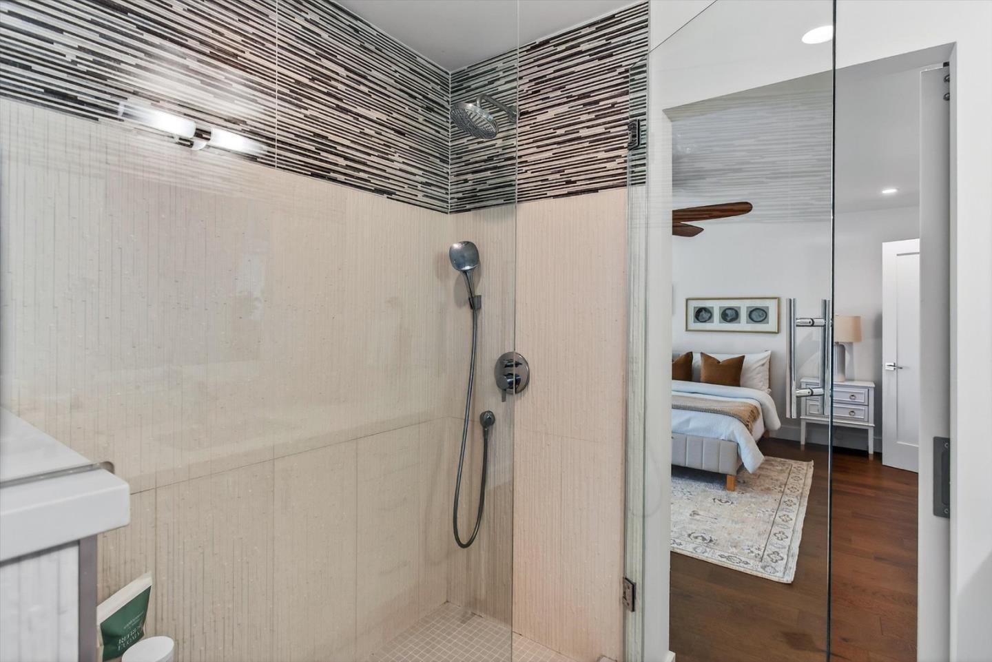 Detail Gallery Image 24 of 62 For 2241 Dry Creek Rd, San Jose,  CA 95124 - 5 Beds | 5/1 Baths