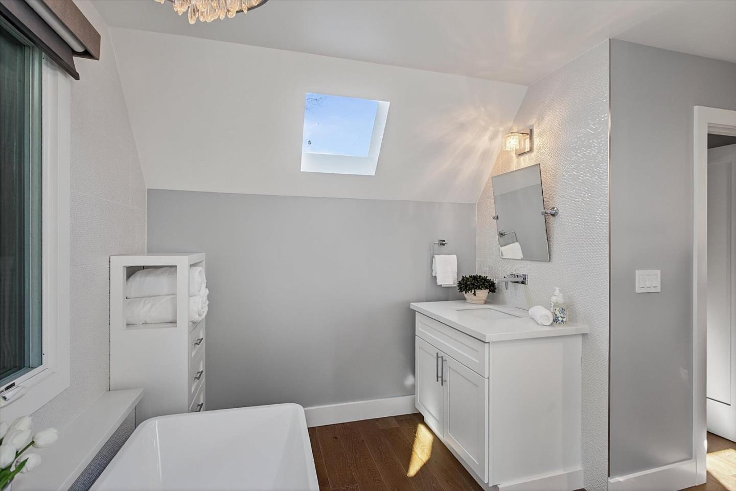 Detail Gallery Image 30 of 62 For 2241 Dry Creek Rd, San Jose,  CA 95124 - 5 Beds | 5/1 Baths