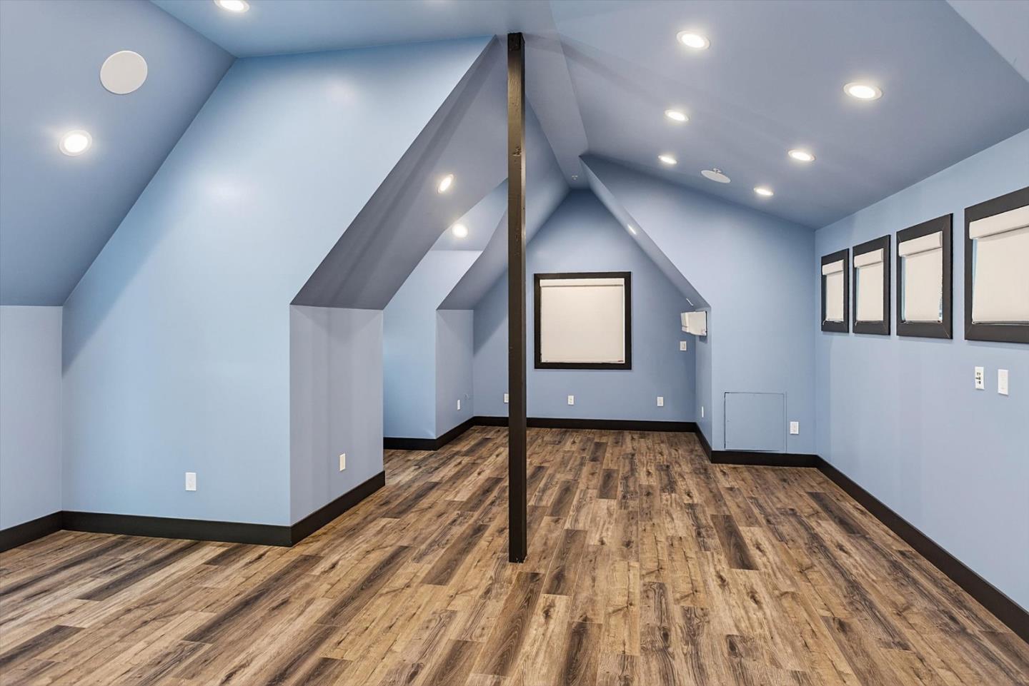 Detail Gallery Image 40 of 62 For 2241 Dry Creek Rd, San Jose,  CA 95124 - 5 Beds | 5/1 Baths