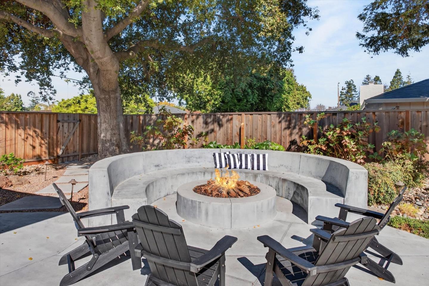 Detail Gallery Image 45 of 62 For 2241 Dry Creek Rd, San Jose,  CA 95124 - 5 Beds | 5/1 Baths