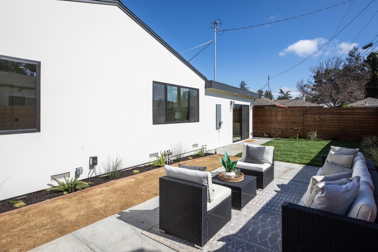 Detail Gallery Image 33 of 43 For 1991 Santa Inez Ct, Santa Clara,  CA 95051 - 4 Beds | 3 Baths