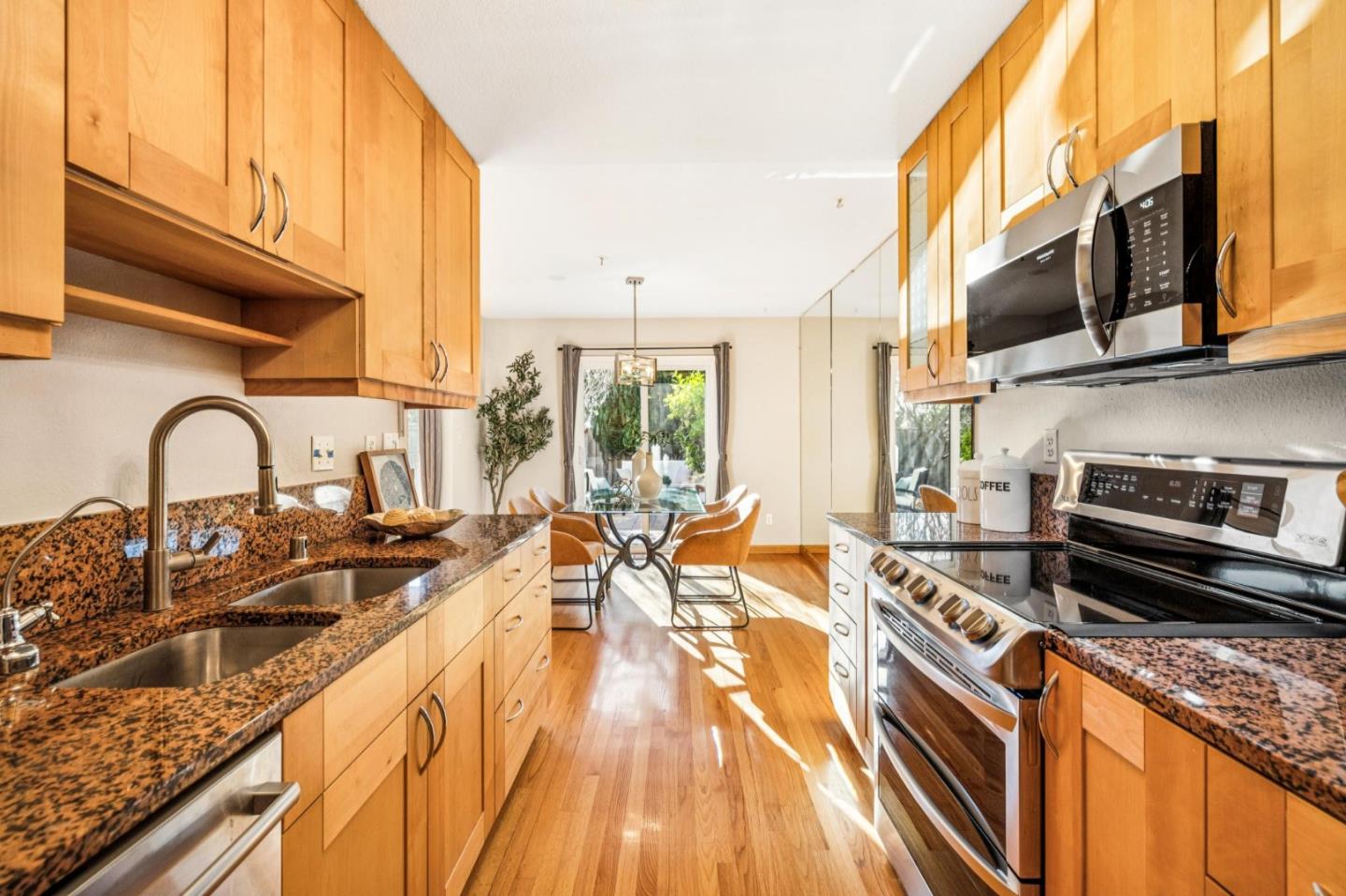 Detail Gallery Image 12 of 42 For 146 Albacore Ln, Foster City,  CA 94404 - 3 Beds | 2/1 Baths