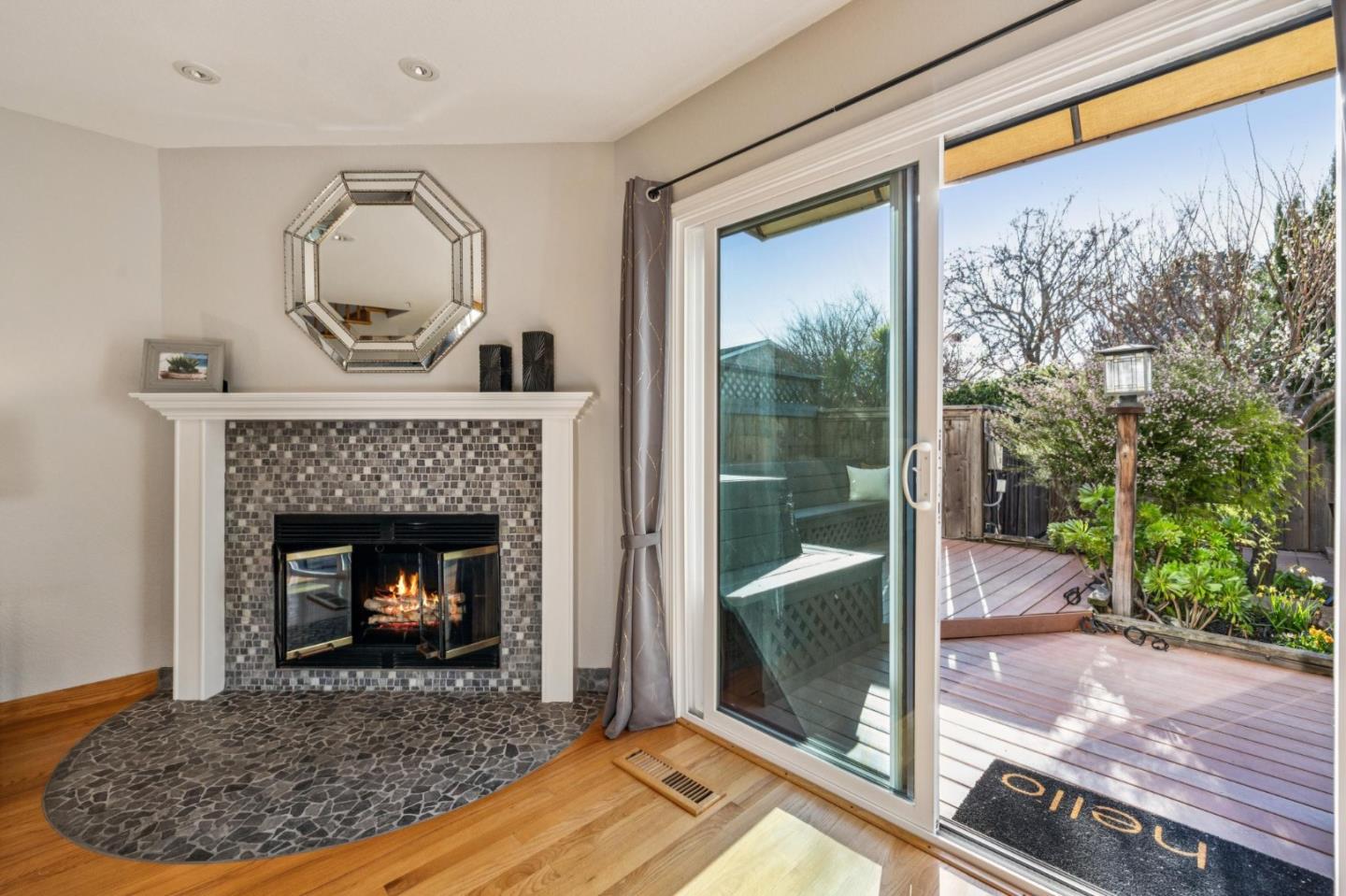 Detail Gallery Image 15 of 42 For 146 Albacore Ln, Foster City,  CA 94404 - 3 Beds | 2/1 Baths