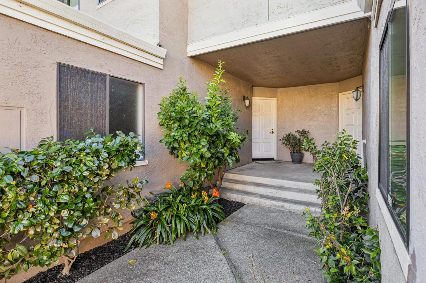 Detail Gallery Image 3 of 42 For 146 Albacore Ln, Foster City,  CA 94404 - 3 Beds | 2/1 Baths