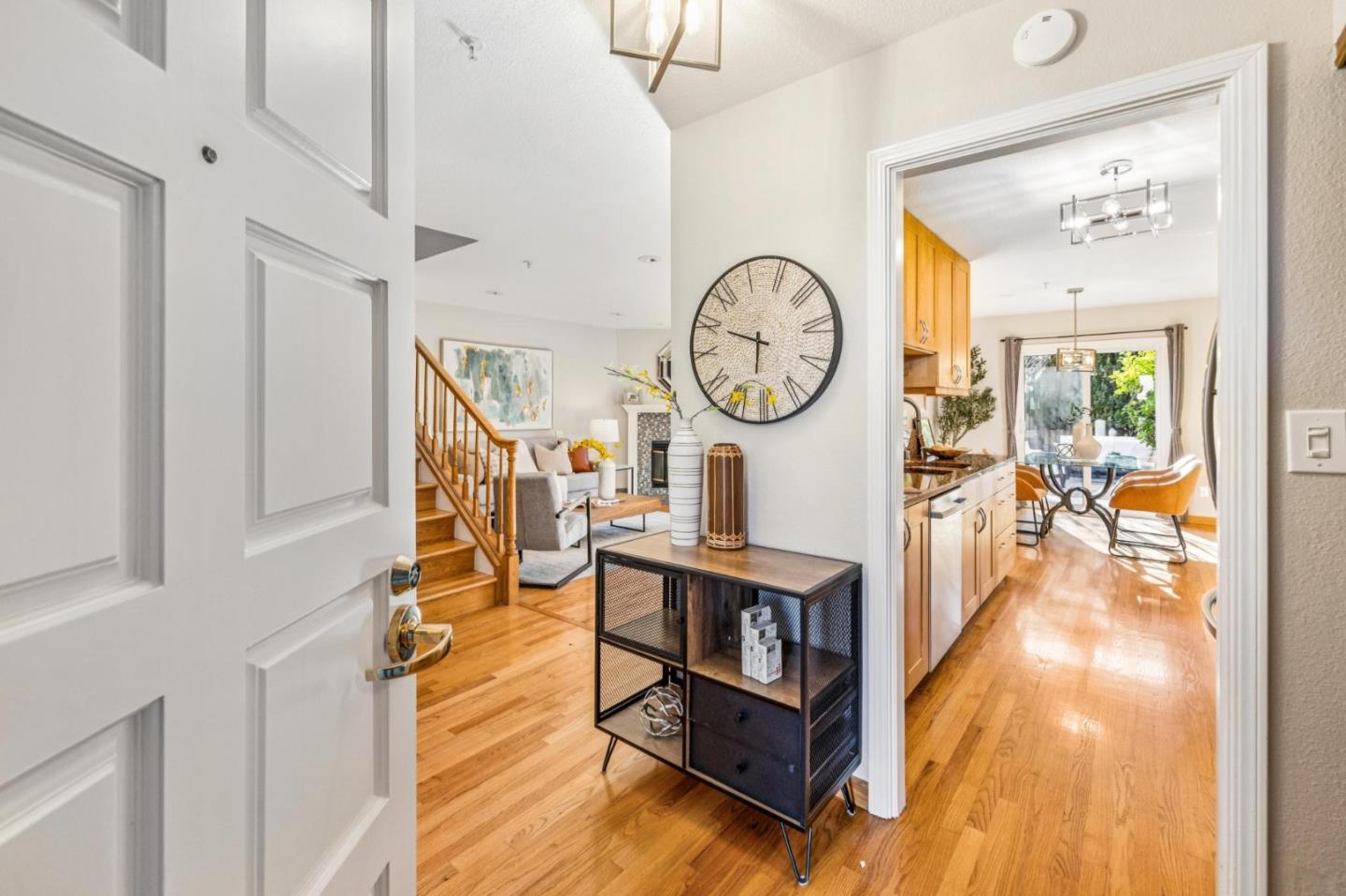 Detail Gallery Image 4 of 42 For 146 Albacore Ln, Foster City,  CA 94404 - 3 Beds | 2/1 Baths