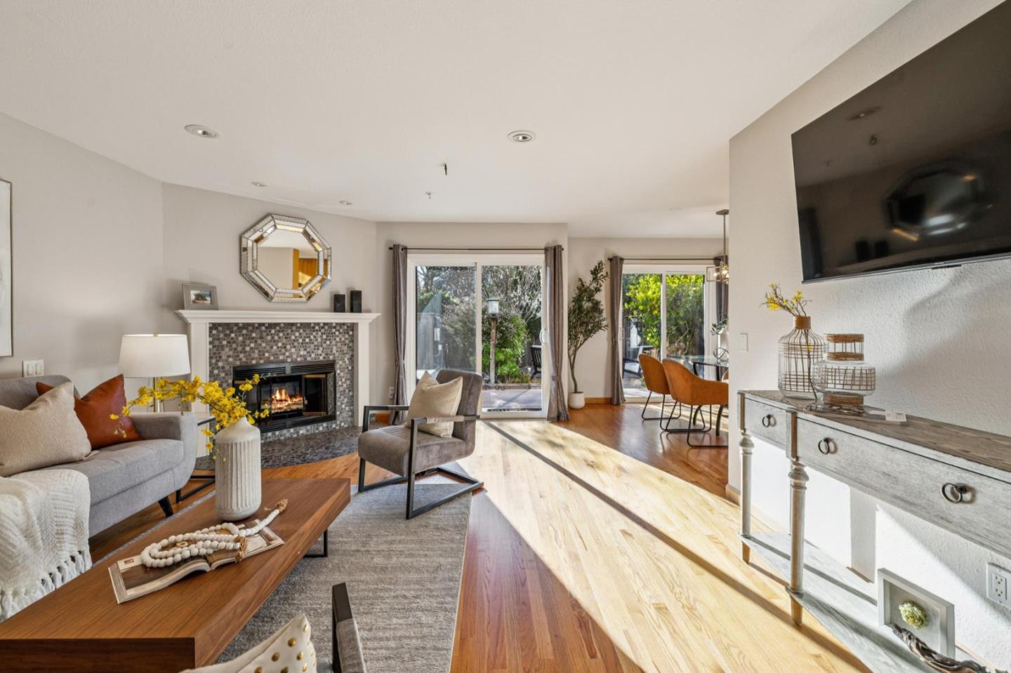 Detail Gallery Image 5 of 42 For 146 Albacore Ln, Foster City,  CA 94404 - 3 Beds | 2/1 Baths