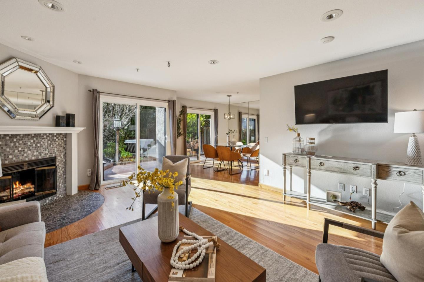 Detail Gallery Image 6 of 42 For 146 Albacore Ln, Foster City,  CA 94404 - 3 Beds | 2/1 Baths