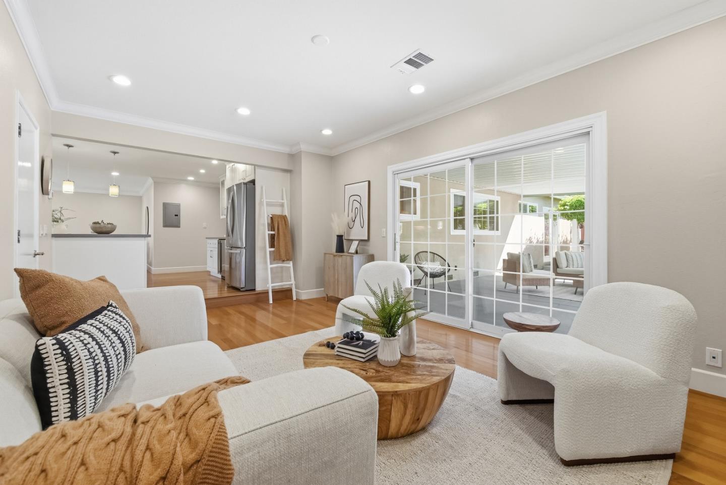 Detail Gallery Image 17 of 45 For 1010 Springfield Dr, Campbell,  CA 95008 - 5 Beds | 4 Baths