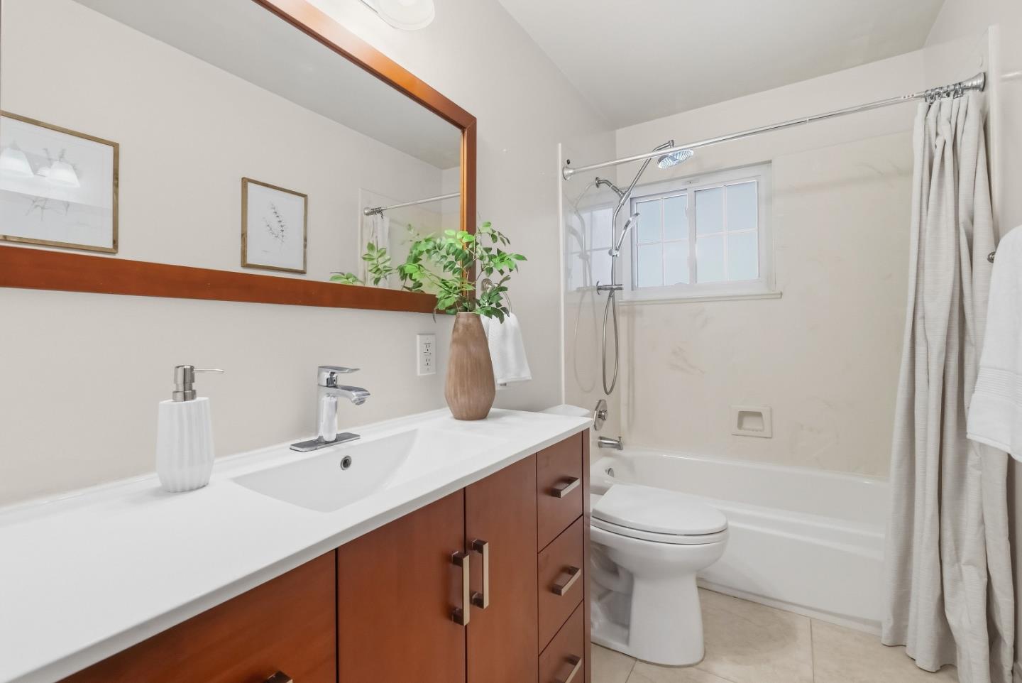 Detail Gallery Image 18 of 45 For 1010 Springfield Dr, Campbell,  CA 95008 - 5 Beds | 4 Baths