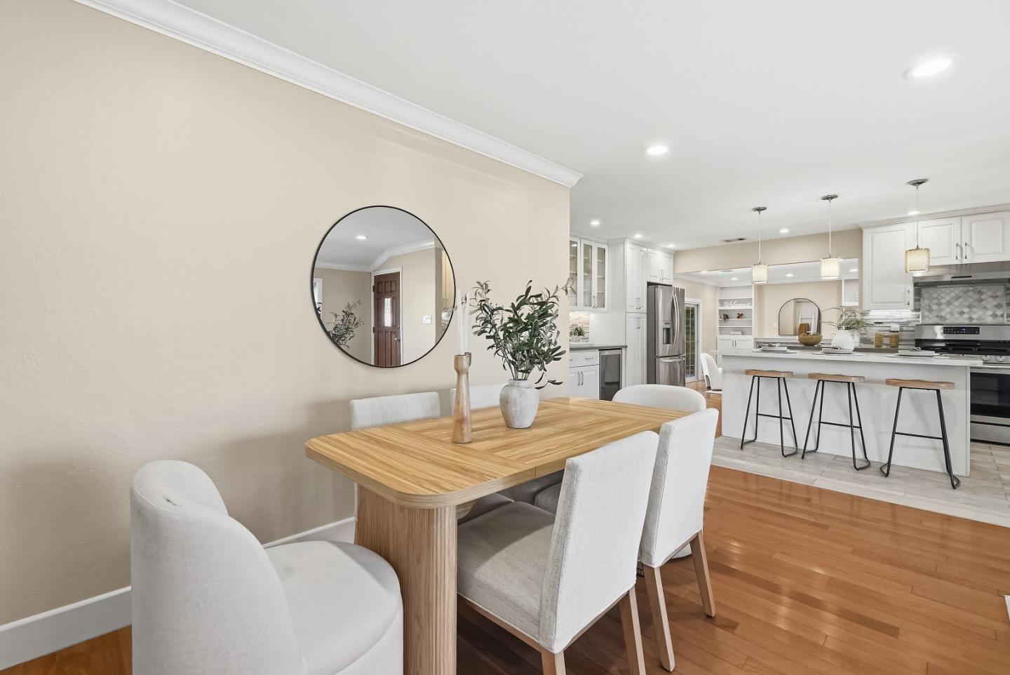 Detail Gallery Image 8 of 45 For 1010 Springfield Dr, Campbell,  CA 95008 - 5 Beds | 4 Baths