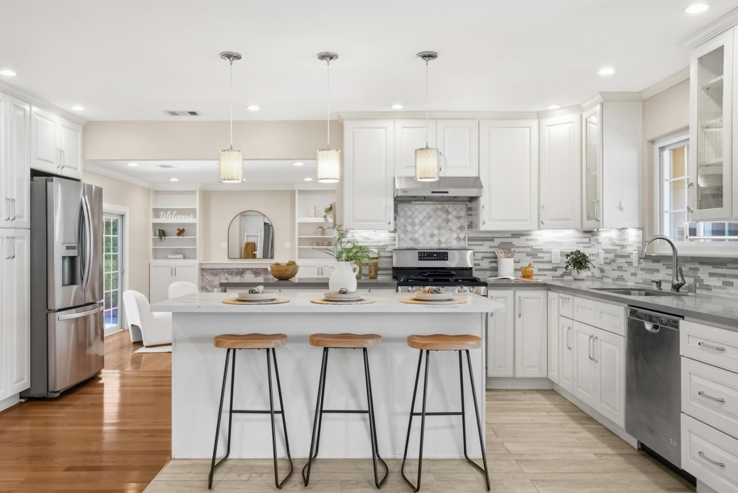 Detail Gallery Image 9 of 45 For 1010 Springfield Dr, Campbell,  CA 95008 - 5 Beds | 4 Baths