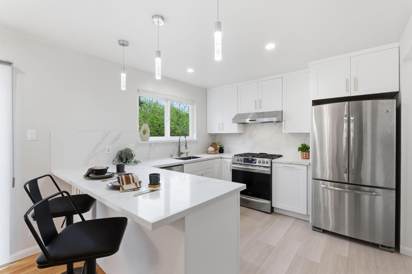 Detail Gallery Image 18 of 62 For 356 Firecrest Ave, Pacifica,  CA 94044 - 4 Beds | 2/1 Baths