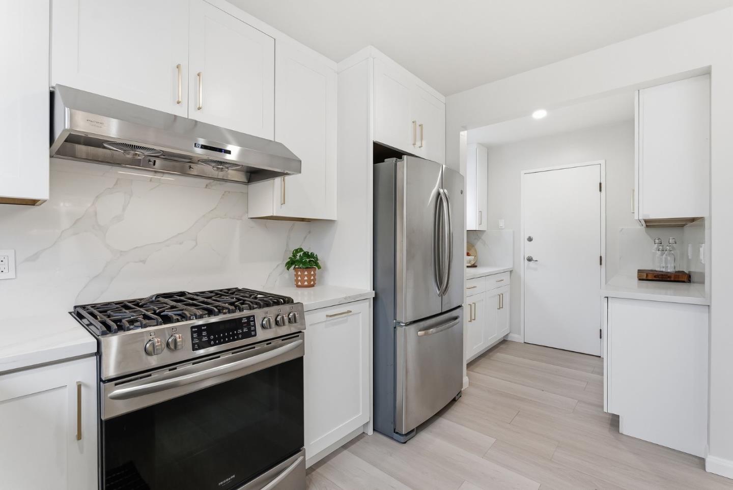 Detail Gallery Image 26 of 62 For 356 Firecrest Ave, Pacifica,  CA 94044 - 4 Beds | 2/1 Baths