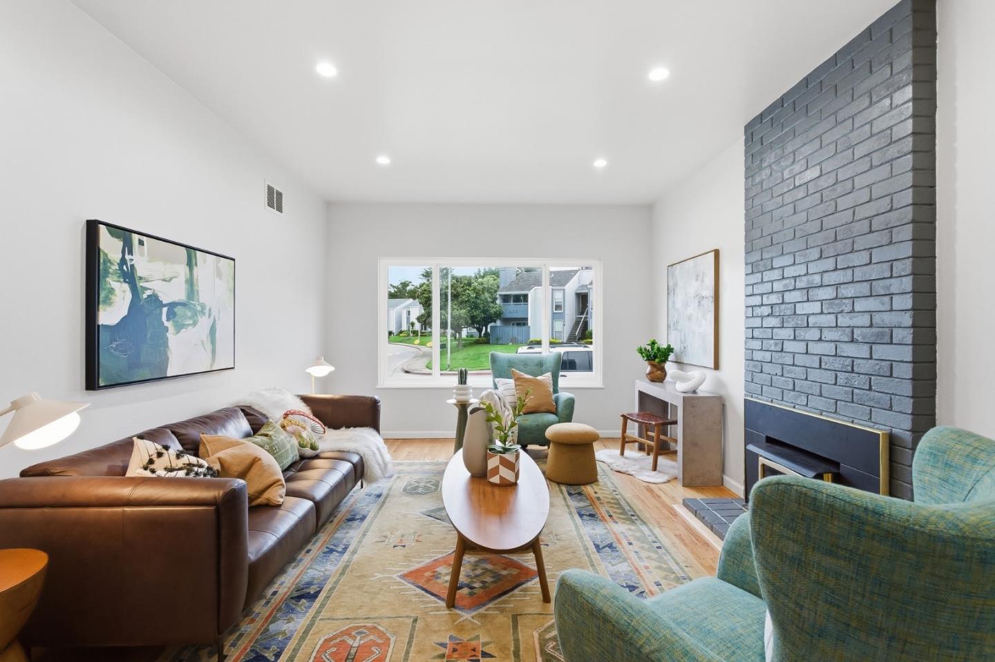 Detail Gallery Image 6 of 62 For 356 Firecrest Ave, Pacifica,  CA 94044 - 4 Beds | 2/1 Baths