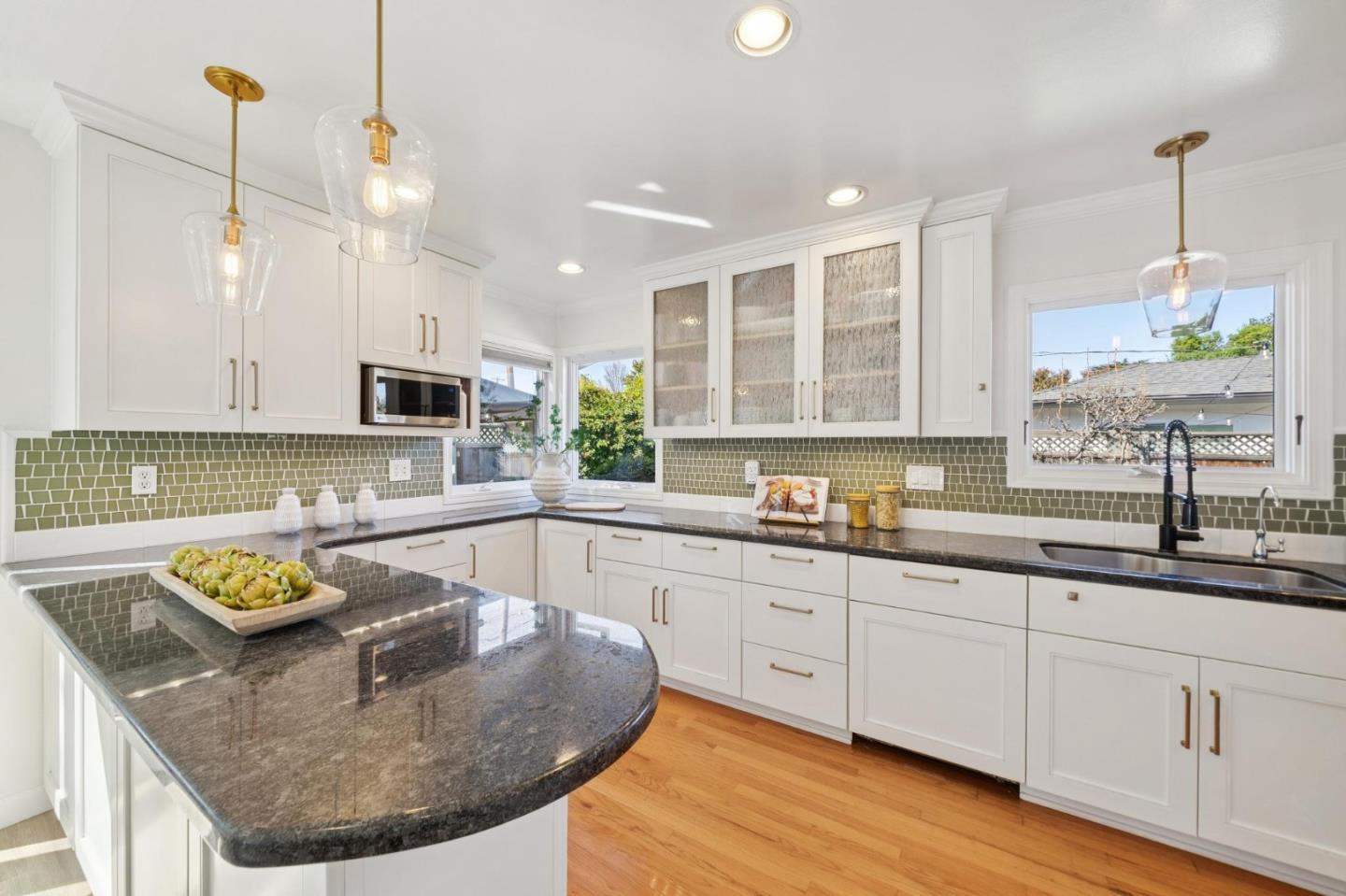 Detail Gallery Image 16 of 85 For 1641 Isabel Dr, San Jose,  CA 95125 - 3 Beds | 2/1 Baths