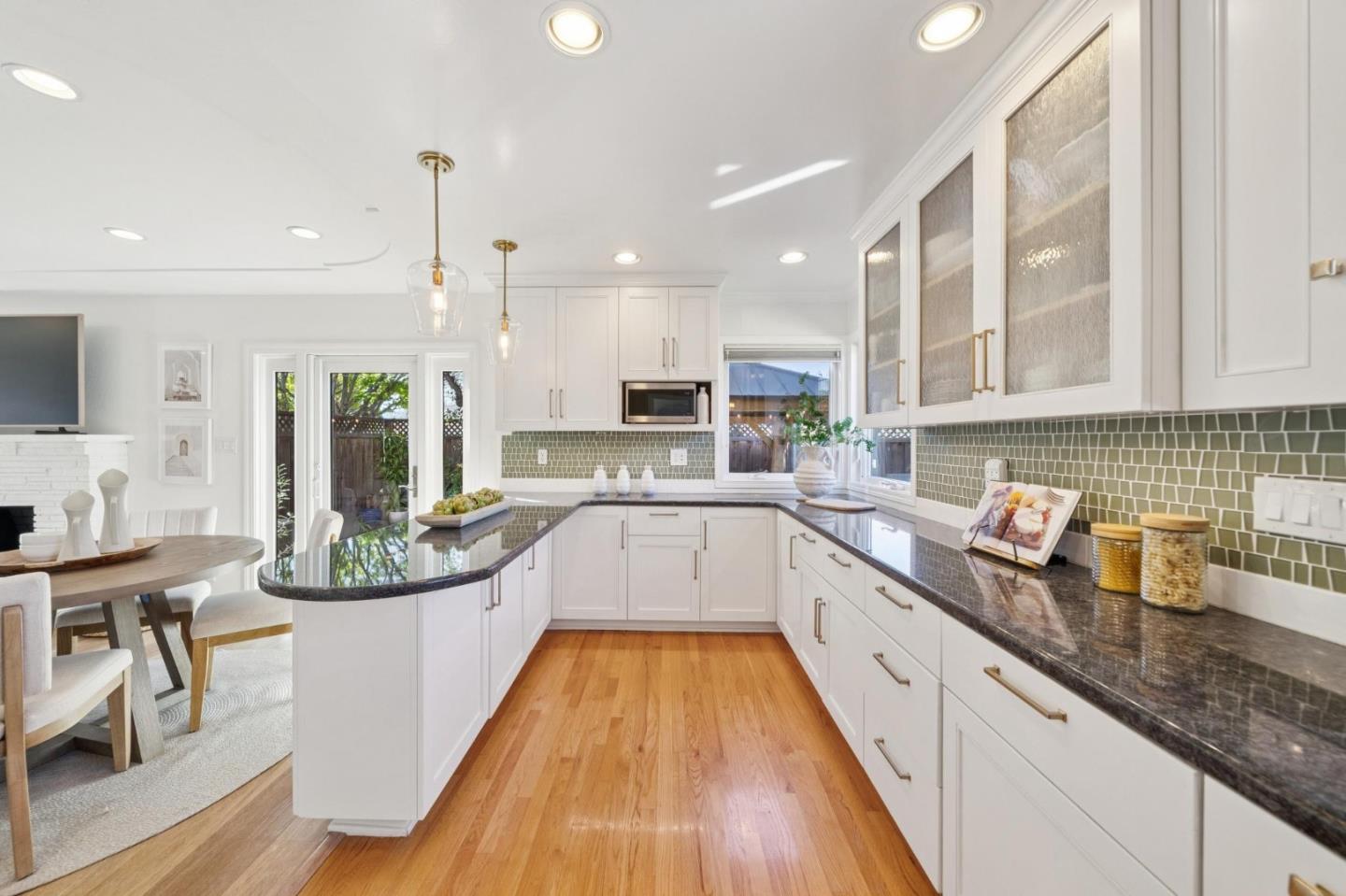 Detail Gallery Image 17 of 85 For 1641 Isabel Dr, San Jose,  CA 95125 - 3 Beds | 2/1 Baths