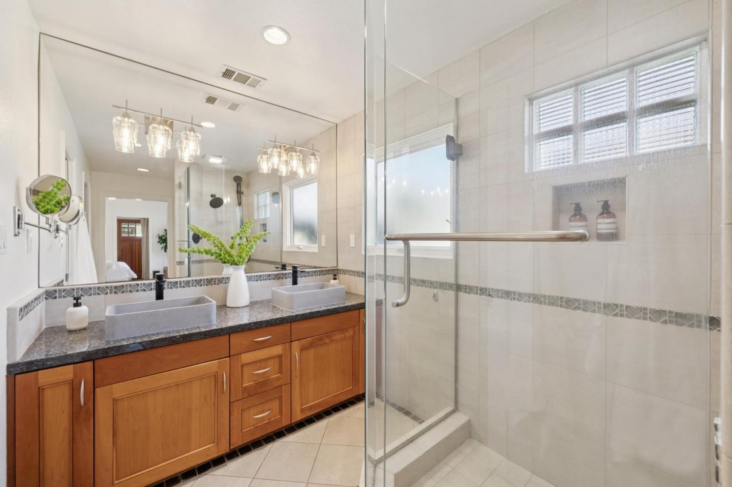 Detail Gallery Image 32 of 85 For 1641 Isabel Dr, San Jose,  CA 95125 - 3 Beds | 2/1 Baths