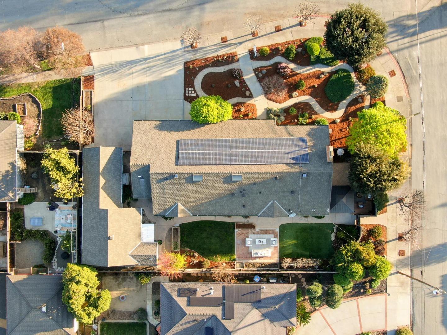 Detail Gallery Image 4 of 85 For 1641 Isabel Dr, San Jose,  CA 95125 - 3 Beds | 2/1 Baths