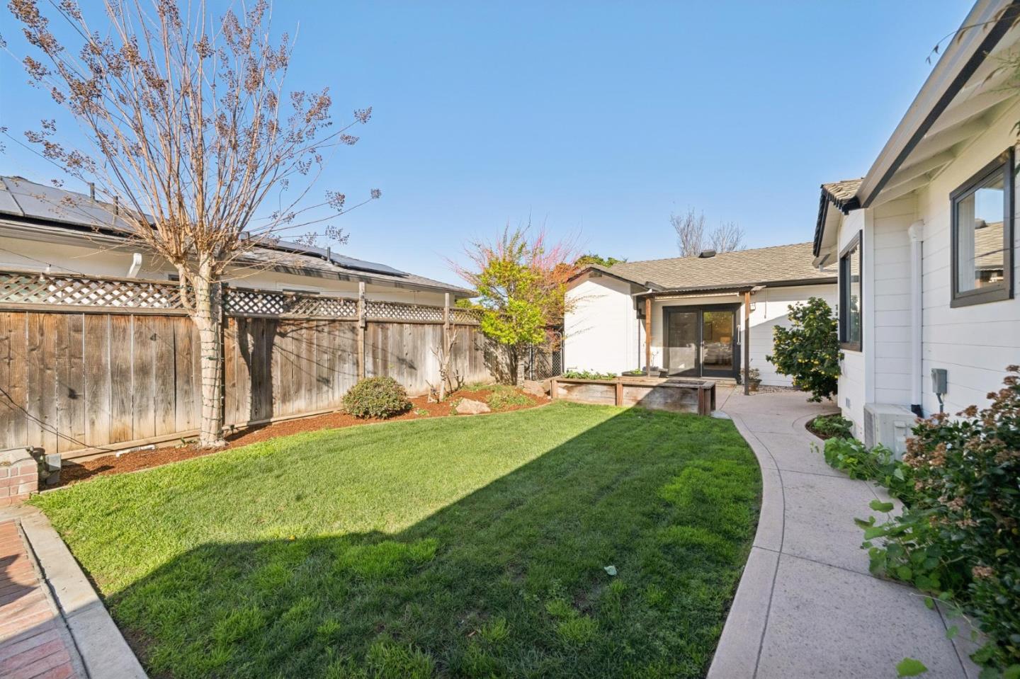 Detail Gallery Image 44 of 85 For 1641 Isabel Dr, San Jose,  CA 95125 - 3 Beds | 2/1 Baths