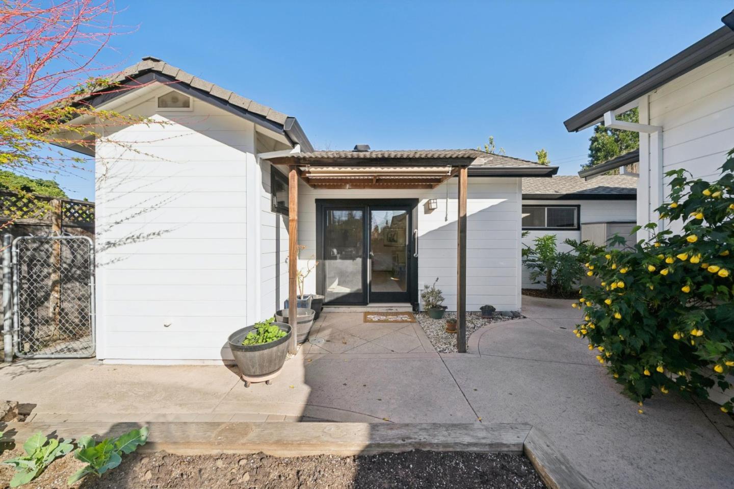 Detail Gallery Image 49 of 85 For 1641 Isabel Dr, San Jose,  CA 95125 - 3 Beds | 2/1 Baths