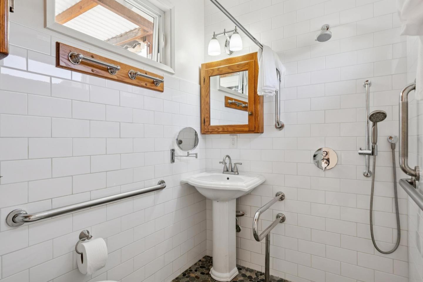 Detail Gallery Image 60 of 85 For 1641 Isabel Dr, San Jose,  CA 95125 - 3 Beds | 2/1 Baths