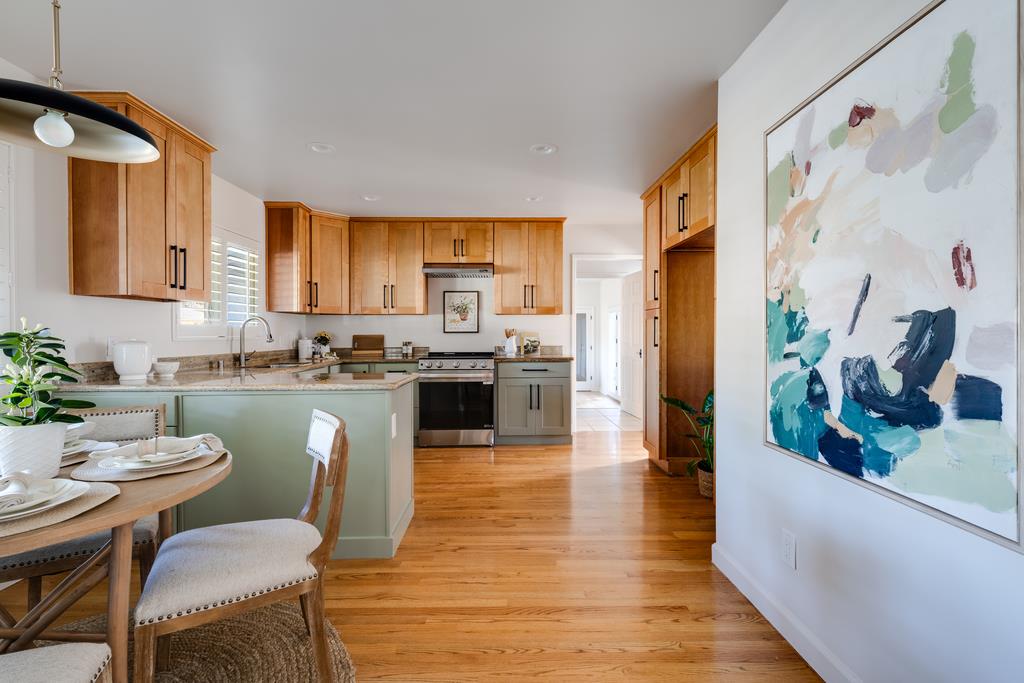 Detail Gallery Image 16 of 63 For 11891 Brookglen Dr, Saratoga,  CA 95070 - 3 Beds | 2/1 Baths