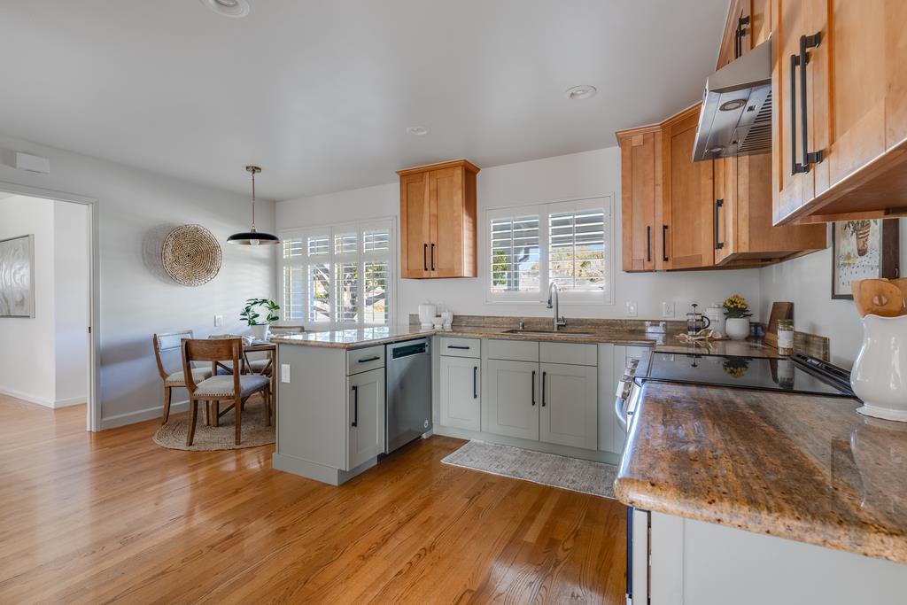 Detail Gallery Image 21 of 63 For 11891 Brookglen Dr, Saratoga,  CA 95070 - 3 Beds | 2/1 Baths