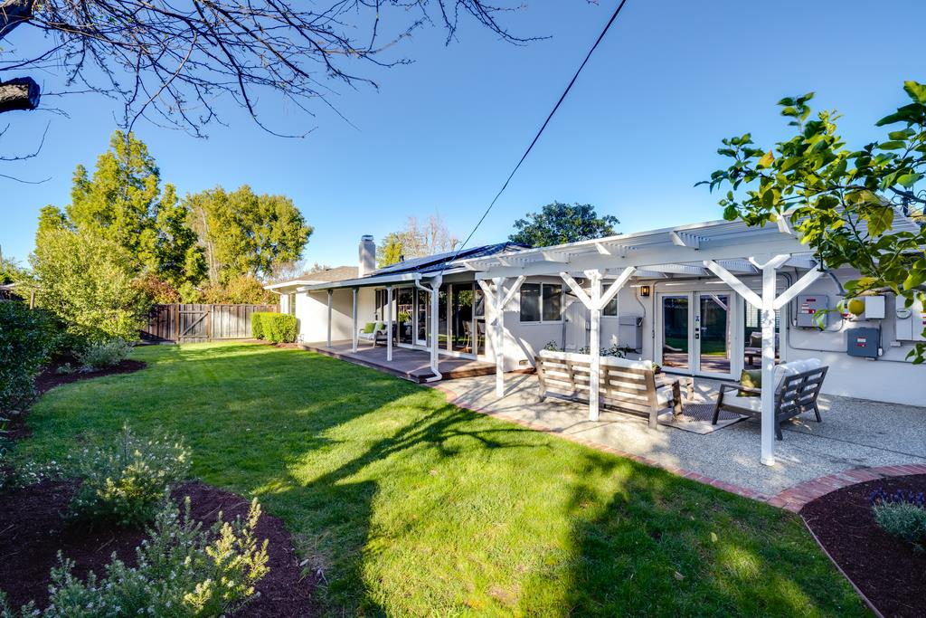 Detail Gallery Image 46 of 63 For 11891 Brookglen Dr, Saratoga,  CA 95070 - 3 Beds | 2/1 Baths