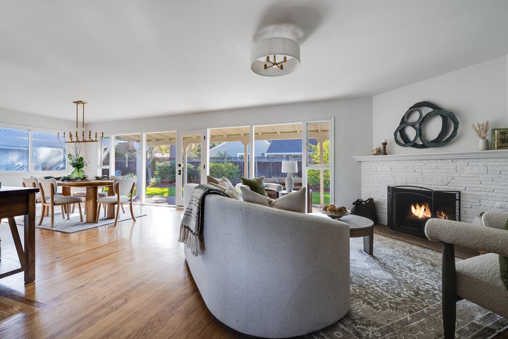 Detail Gallery Image 8 of 63 For 11891 Brookglen Dr, Saratoga,  CA 95070 - 3 Beds | 2/1 Baths