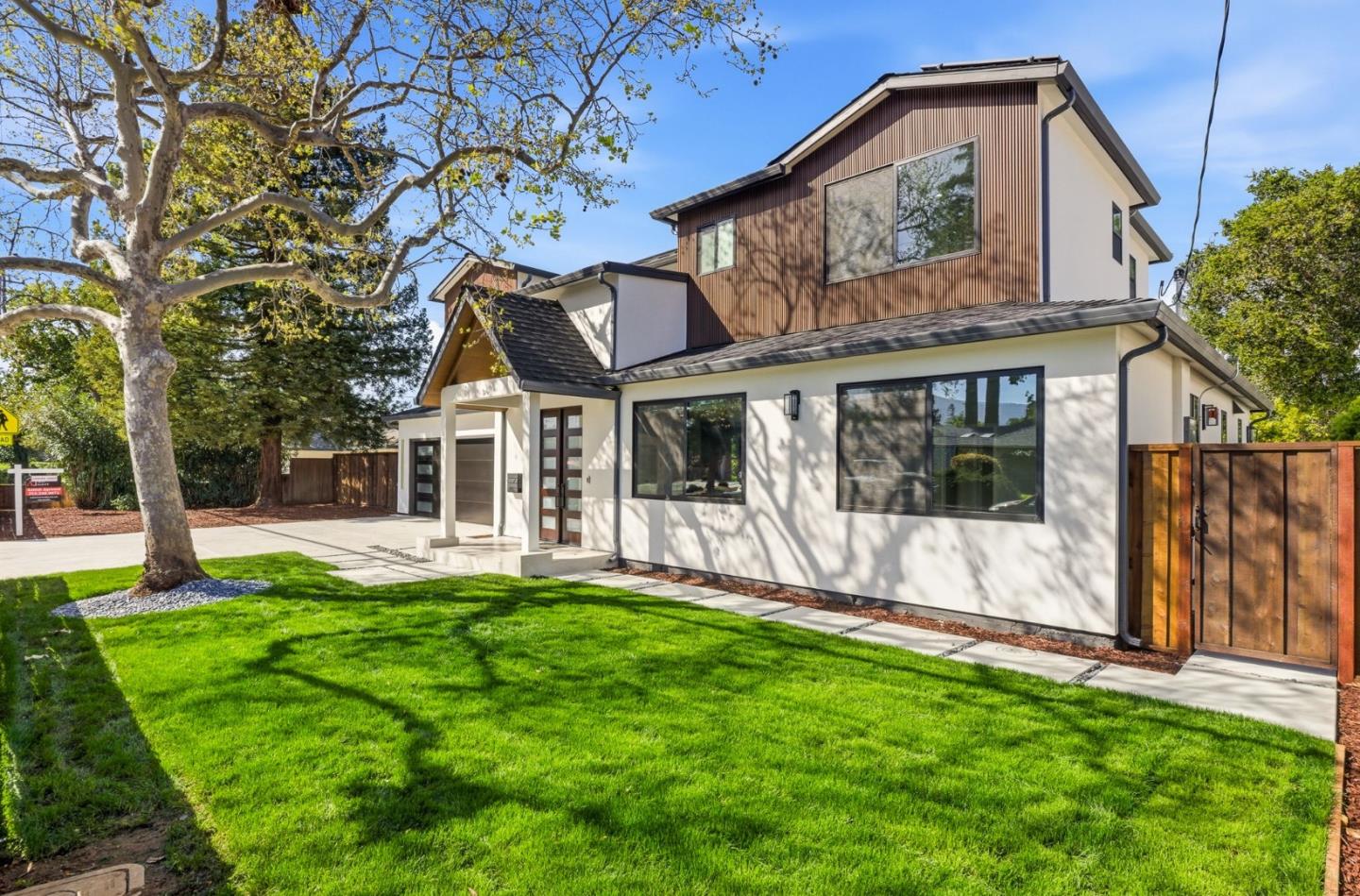 Detail Gallery Image 2 of 40 For 2166 Jardin Dr, Mountain View,  CA 94040 - 5 Beds | 4 Baths