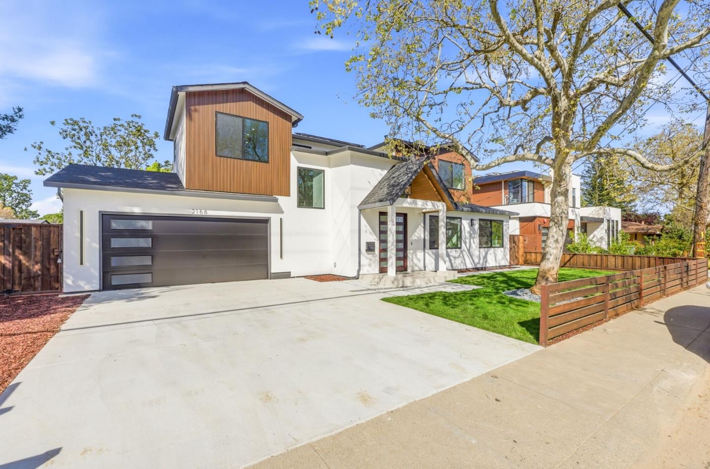 Detail Gallery Image 3 of 40 For 2166 Jardin Dr, Mountain View,  CA 94040 - 5 Beds | 4 Baths