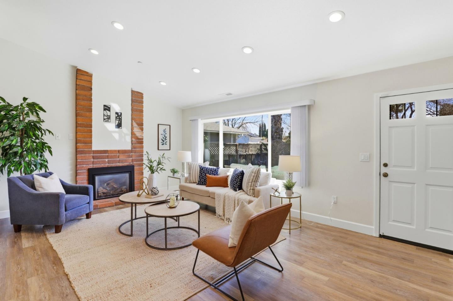 Detail Gallery Image 8 of 36 For 6964 Polvadero Dr, San Jose,  CA 95119 - 3 Beds | 2 Baths