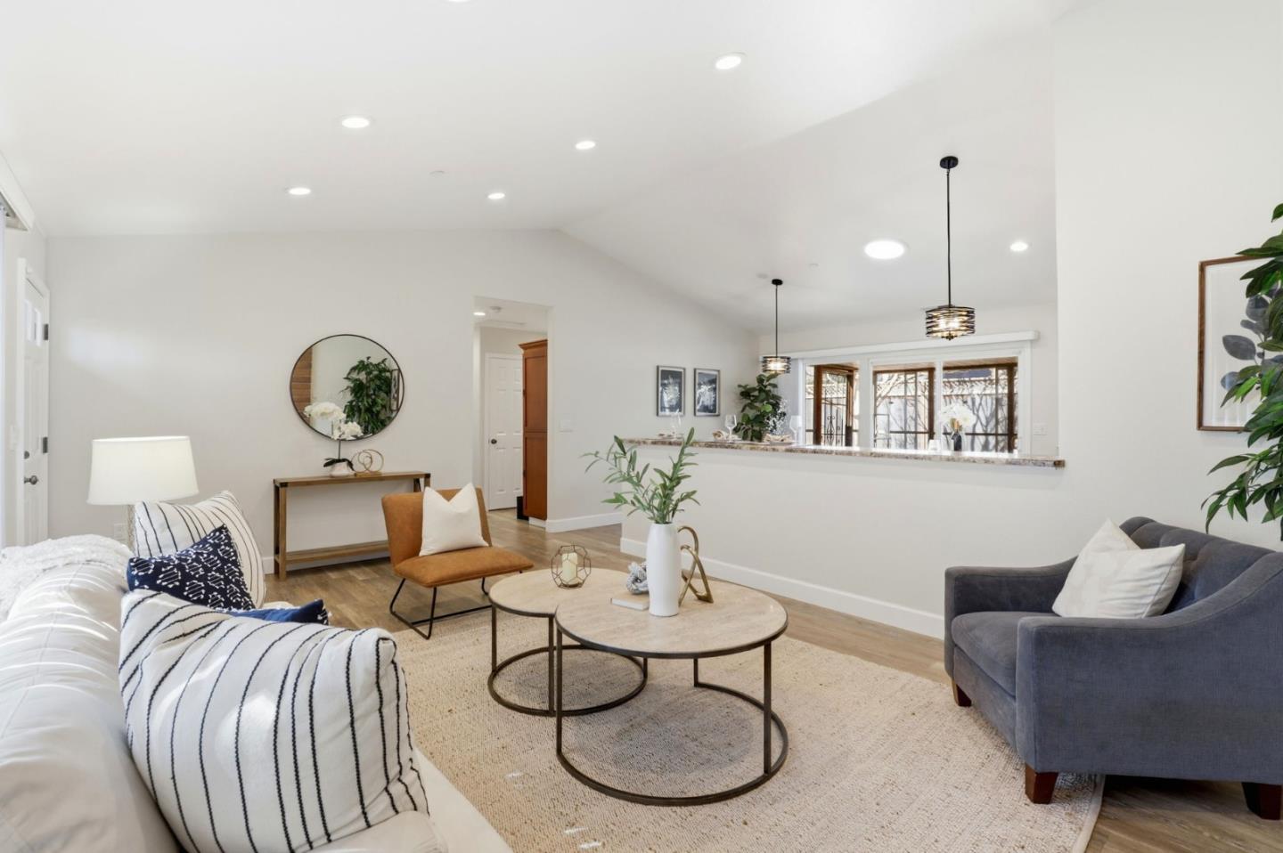 Detail Gallery Image 9 of 36 For 6964 Polvadero Dr, San Jose,  CA 95119 - 3 Beds | 2 Baths