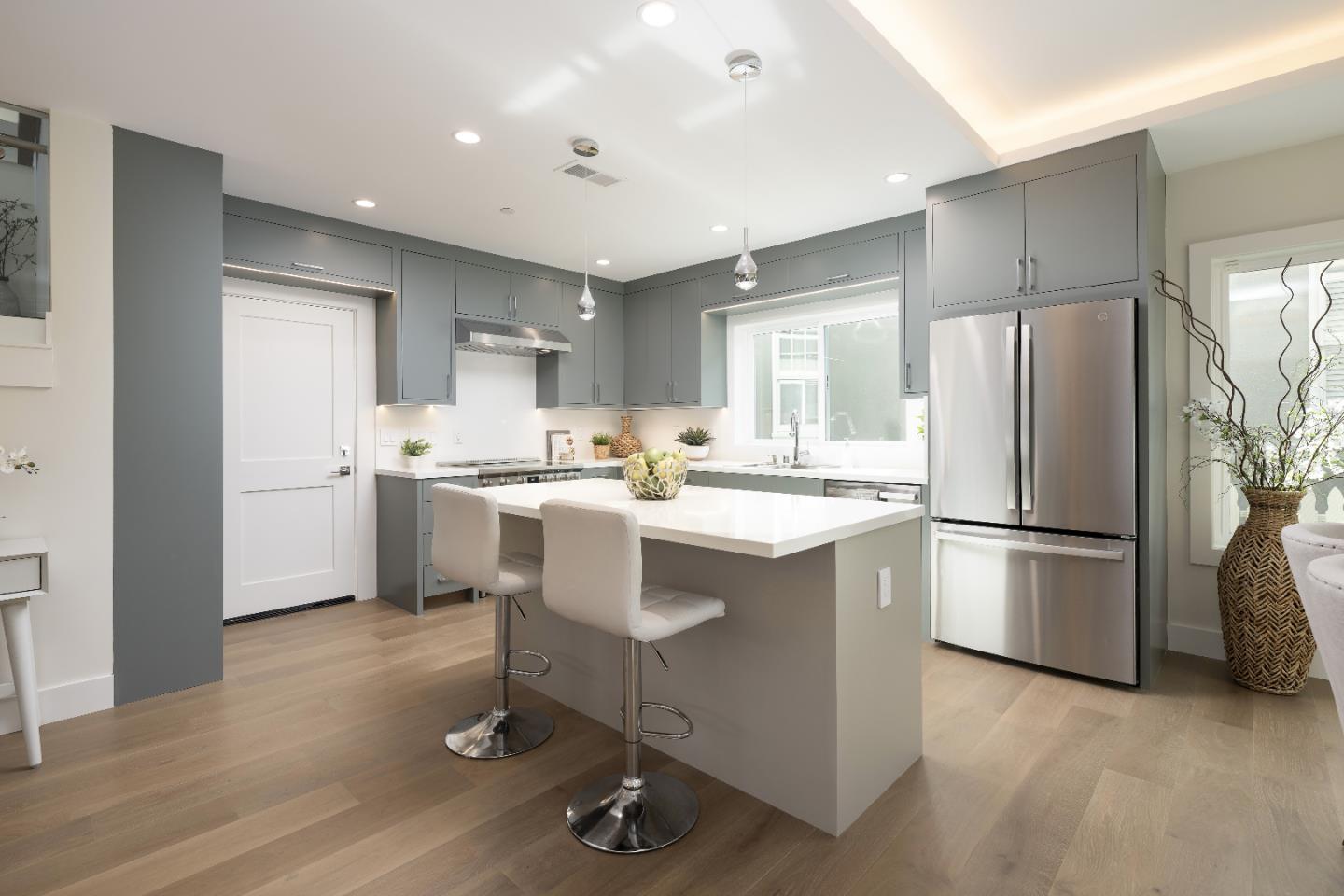 Detail Gallery Image 13 of 63 For 141 & 141b 15th Ave, San Mateo,  CA 94402 - 6 Beds | 5 Baths