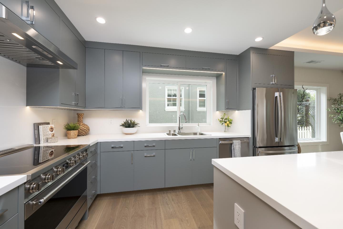 Detail Gallery Image 15 of 63 For 141 & 141b 15th Ave, San Mateo,  CA 94402 - 6 Beds | 5 Baths