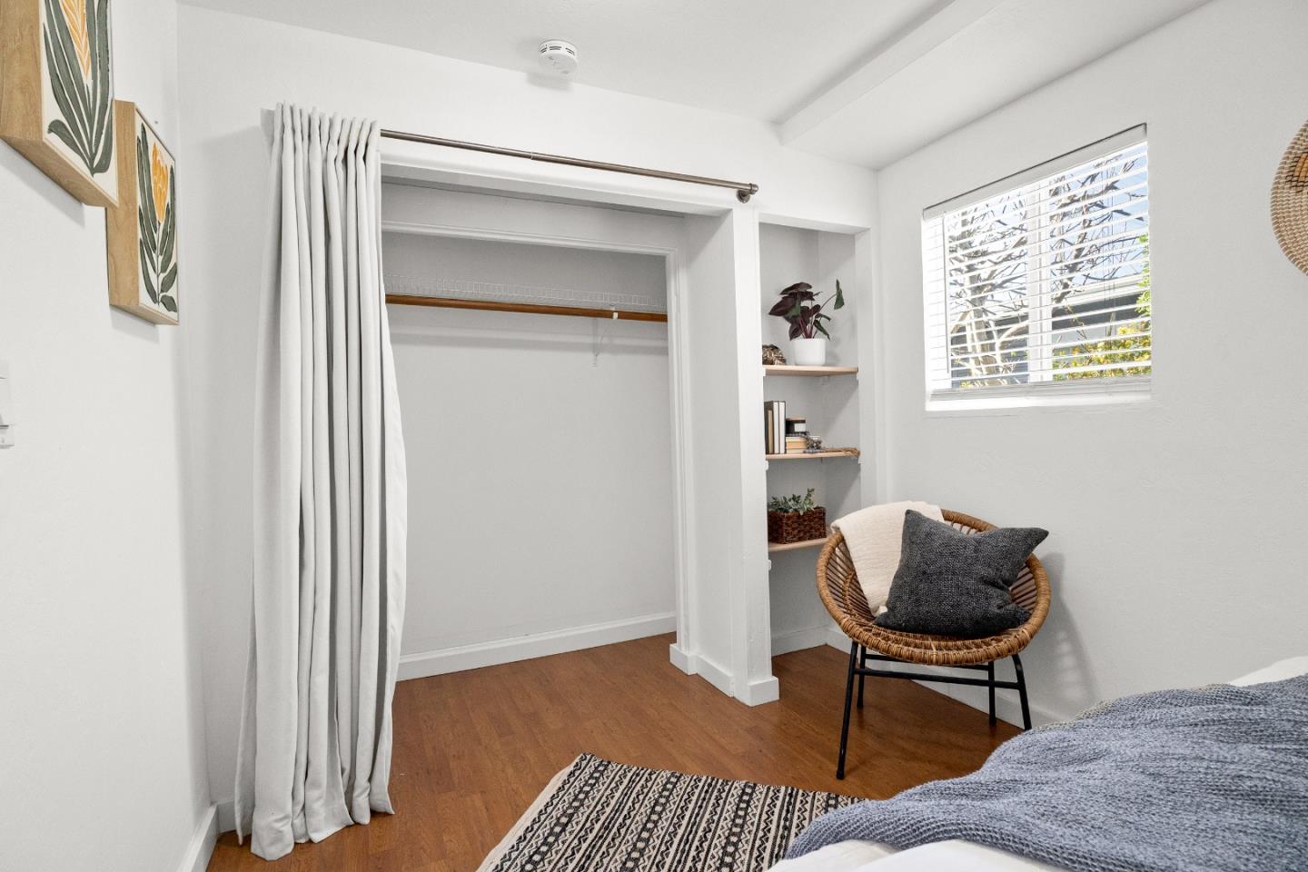 Detail Gallery Image 18 of 34 For 302 Laurel St, Santa Cruz,  CA 95060 - 2 Beds | 1 Baths