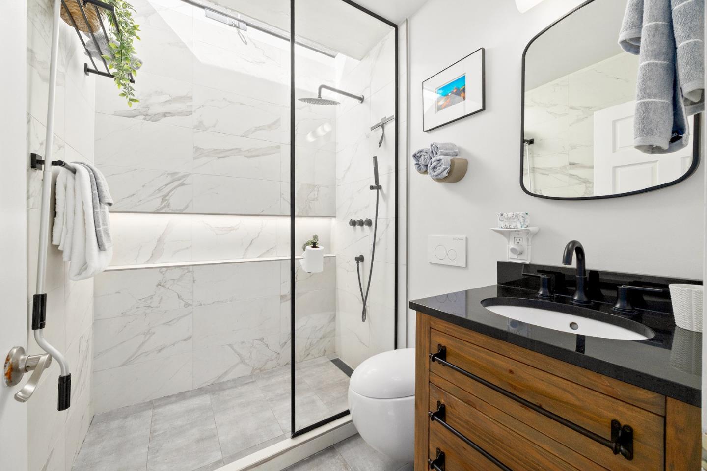 Detail Gallery Image 19 of 34 For 302 Laurel St, Santa Cruz,  CA 95060 - 2 Beds | 1 Baths