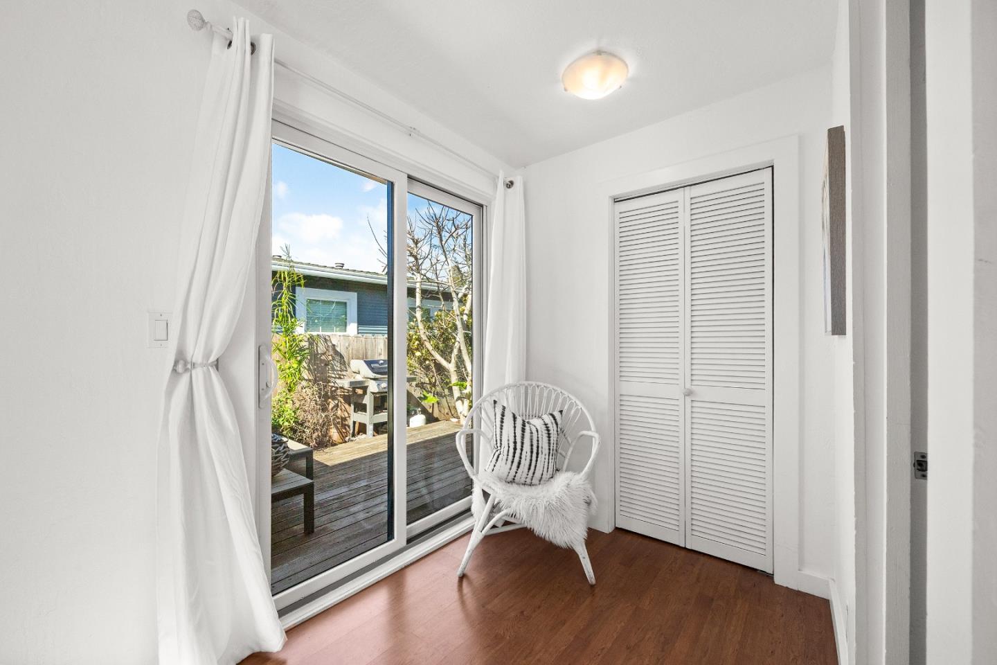 Detail Gallery Image 24 of 34 For 302 Laurel St, Santa Cruz,  CA 95060 - 2 Beds | 1 Baths