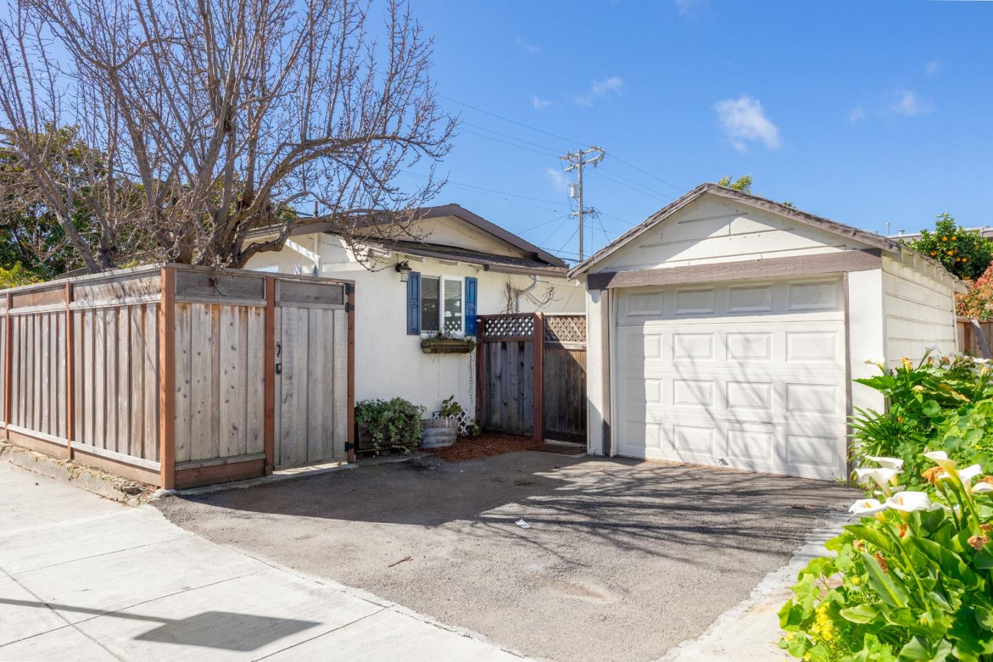 Detail Gallery Image 25 of 34 For 302 Laurel St, Santa Cruz,  CA 95060 - 2 Beds | 1 Baths