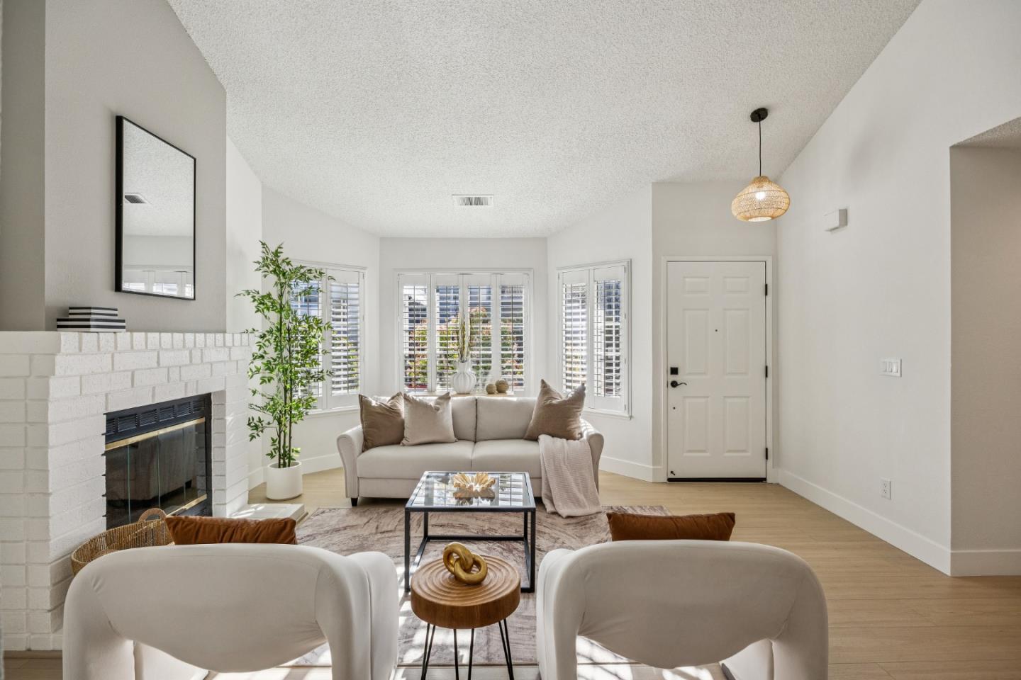 Detail Gallery Image 23 of 68 For 1522 Fujiko Dr, San Jose,  CA 95131 - 2 Beds | 2 Baths