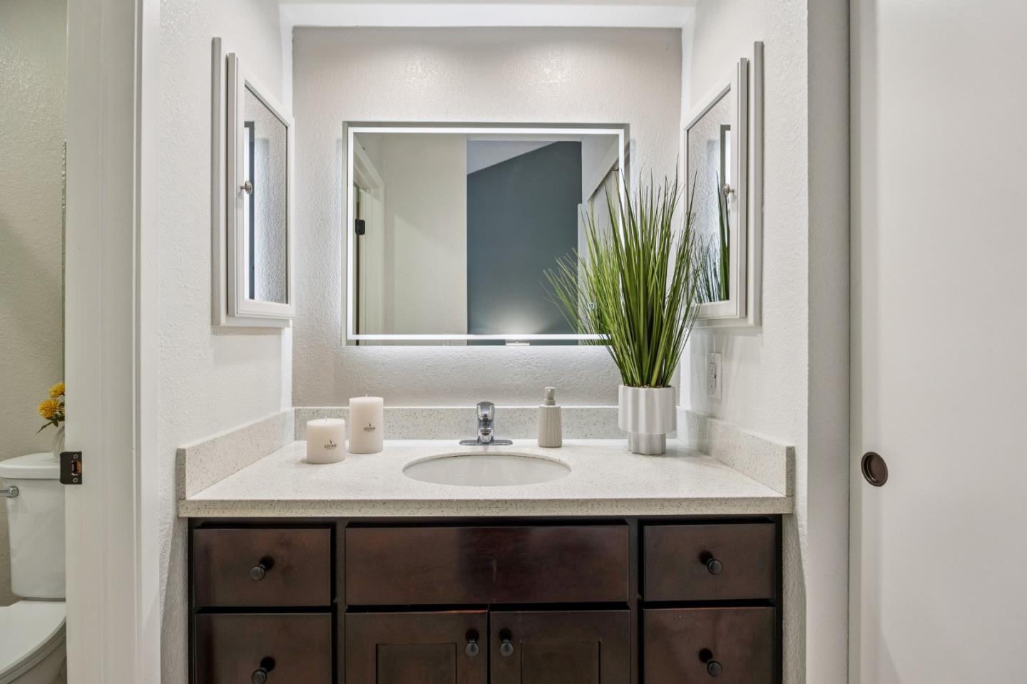 Detail Gallery Image 45 of 68 For 1522 Fujiko Dr, San Jose,  CA 95131 - 2 Beds | 2 Baths