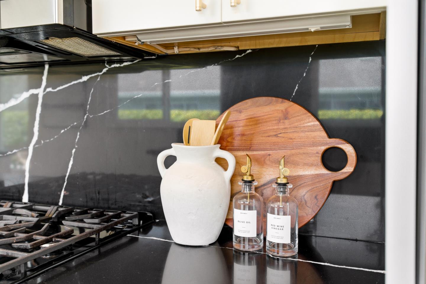 Detail Gallery Image 17 of 47 For 2891 Cottonwood Dr, San Bruno,  CA 94066 - 4 Beds | 3 Baths