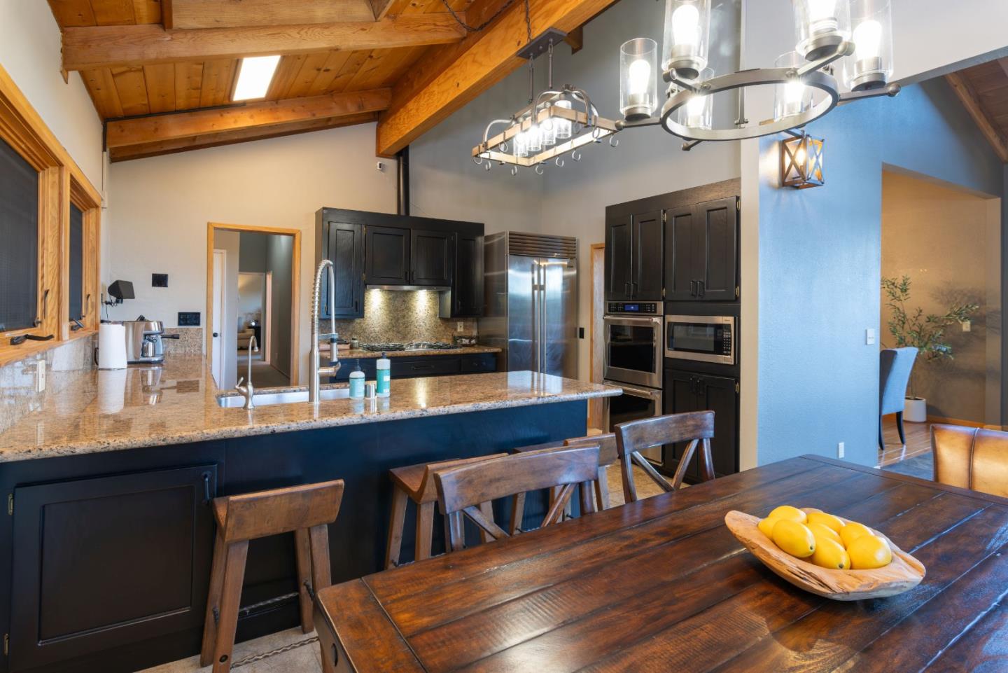 Detail Gallery Image 16 of 36 For 22125 Miller Ridge Rd, Los Gatos,  CA 95033 - 4 Beds | 3 Baths