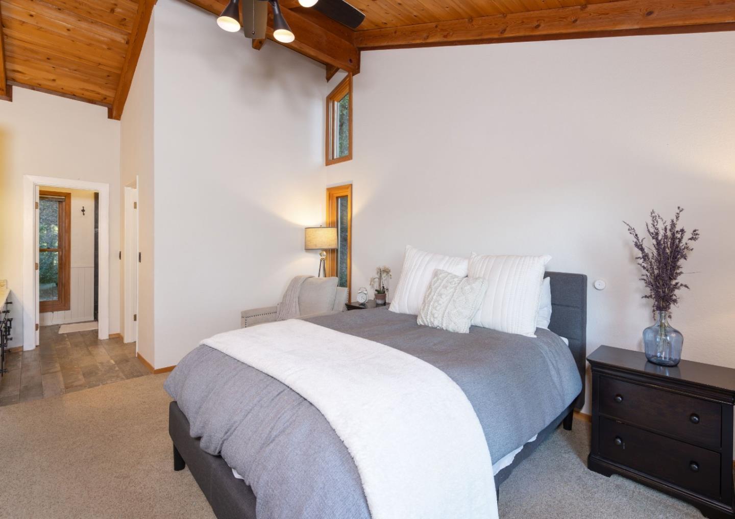 Detail Gallery Image 23 of 36 For 22125 Miller Ridge Rd, Los Gatos,  CA 95033 - 4 Beds | 3 Baths