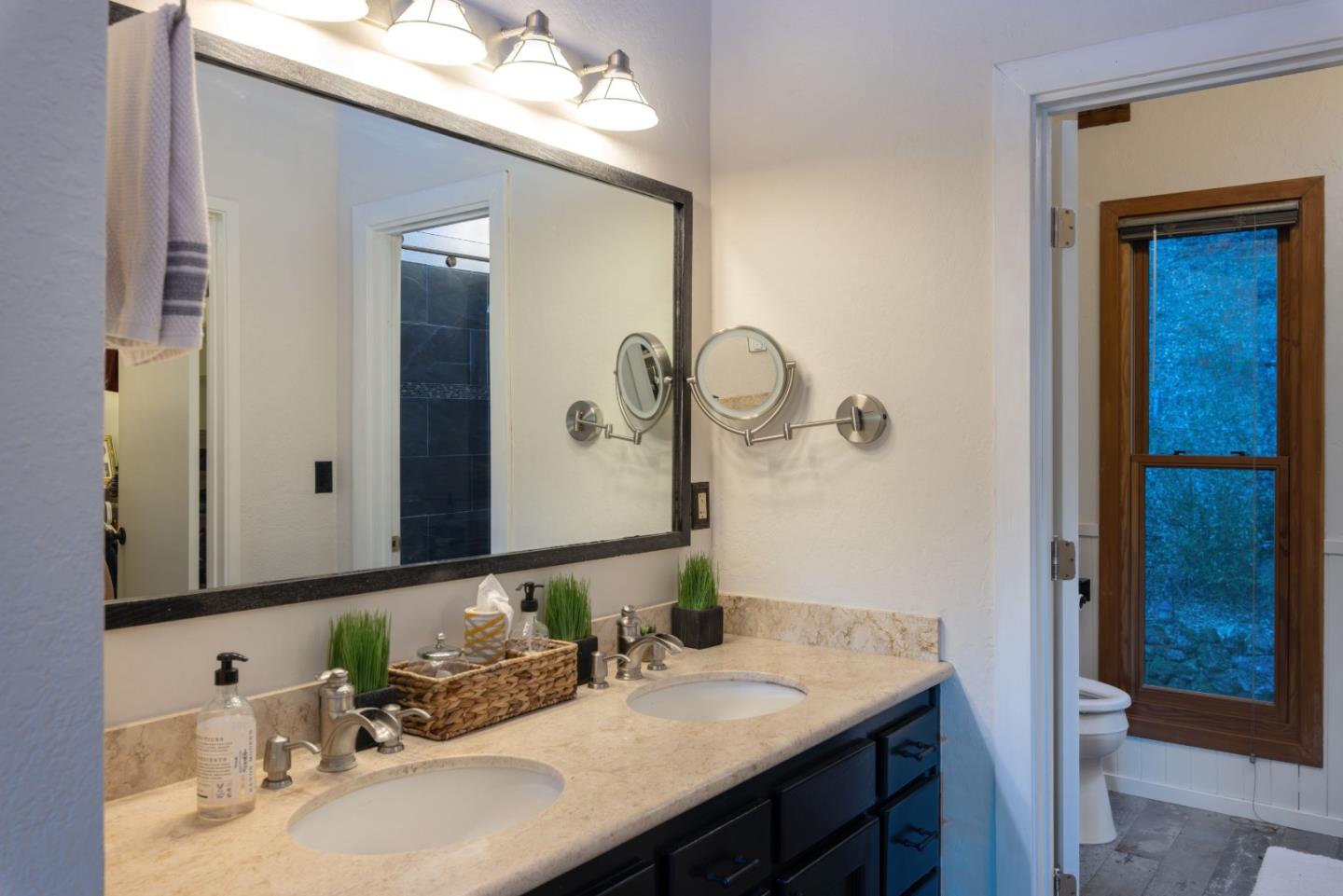 Detail Gallery Image 24 of 36 For 22125 Miller Ridge Rd, Los Gatos,  CA 95033 - 4 Beds | 3 Baths