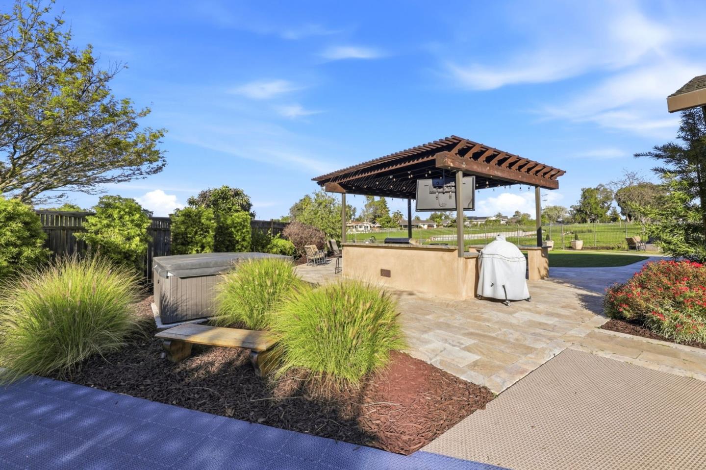 Detail Gallery Image 45 of 66 For 6690 Indian Springs Ct, San Jose,  CA 95120 - 5 Beds | 3/1 Baths