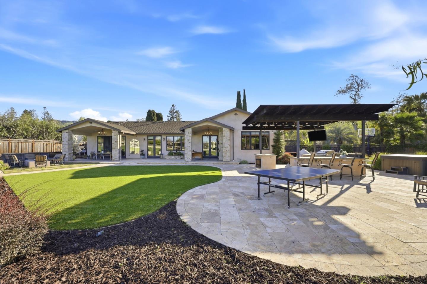 Detail Gallery Image 46 of 66 For 6690 Indian Springs Ct, San Jose,  CA 95120 - 5 Beds | 3/1 Baths