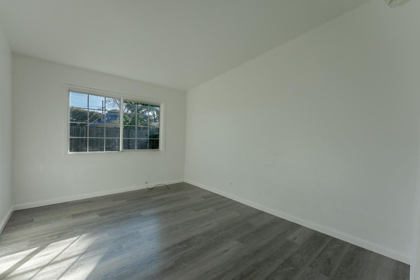 Detail Gallery Image 13 of 29 For 2656 Gonzaga St, East Palo Alto,  CA 94303 - 3 Beds | 1 Baths