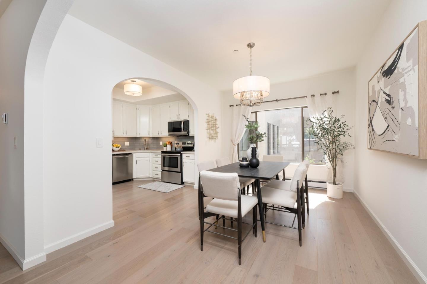 Detail Gallery Image 14 of 27 For 217 8th Ave #203,  San Mateo,  CA 94401 - 2 Beds | 2 Baths